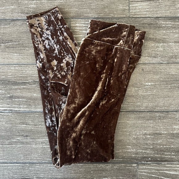 FOREVER 21 Brown Velour Legging Size M NWOT - Picture 3 of 6